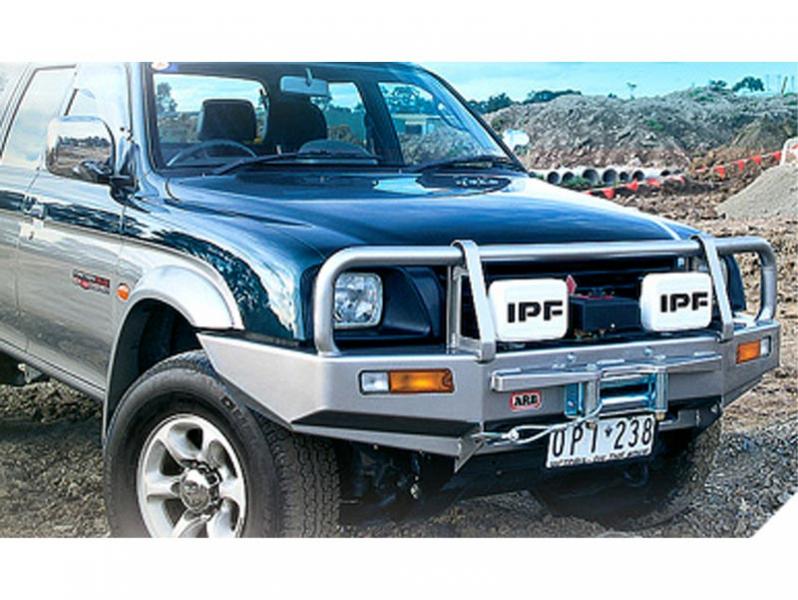 Передний бампер ARB (серия Deluxe) для Mitsubishi L-200 (2001-2006) с расширением