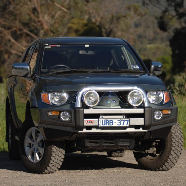 Передний бампер ARB (серия Sahara) для Mitsubishi L200 ML (2006-2009)