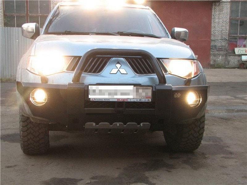 Силовая накладка РИФ с фаркопом и средним кенгурином на передний бампер Mitsubishi L200 2007-2015