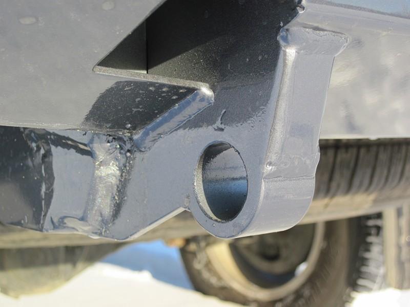 Бампер задний Toyota Hilux 2005-2014 (без фар и отверстий под фары)