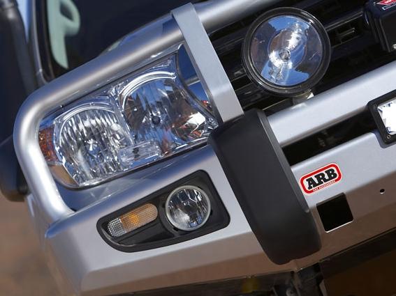 Передний бампер ARB Deluxe 3415120 для Toyota Land Cruiser 200 2007-2012 года