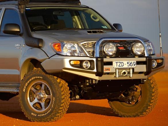Передний бампер ARB Sahara 3914110 для Toyota Hilux Vigo 2005-2011