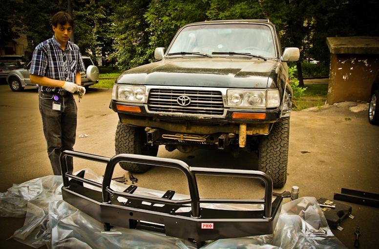 Передний силовой бампер РИФ для Toyota Land Cruiser 80 без фонарей, кенгурин